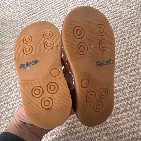 Elephantito Brown Fisherman Sandals with Secure Strap - Picture 2 of 3